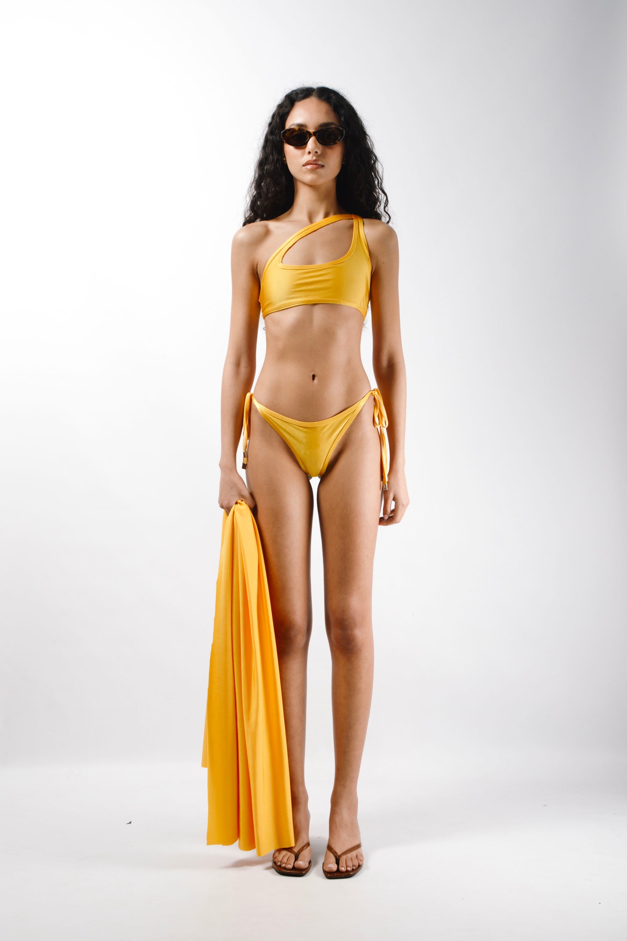 Bikini in yellow sparkles effect lycra with logo metal ends - front